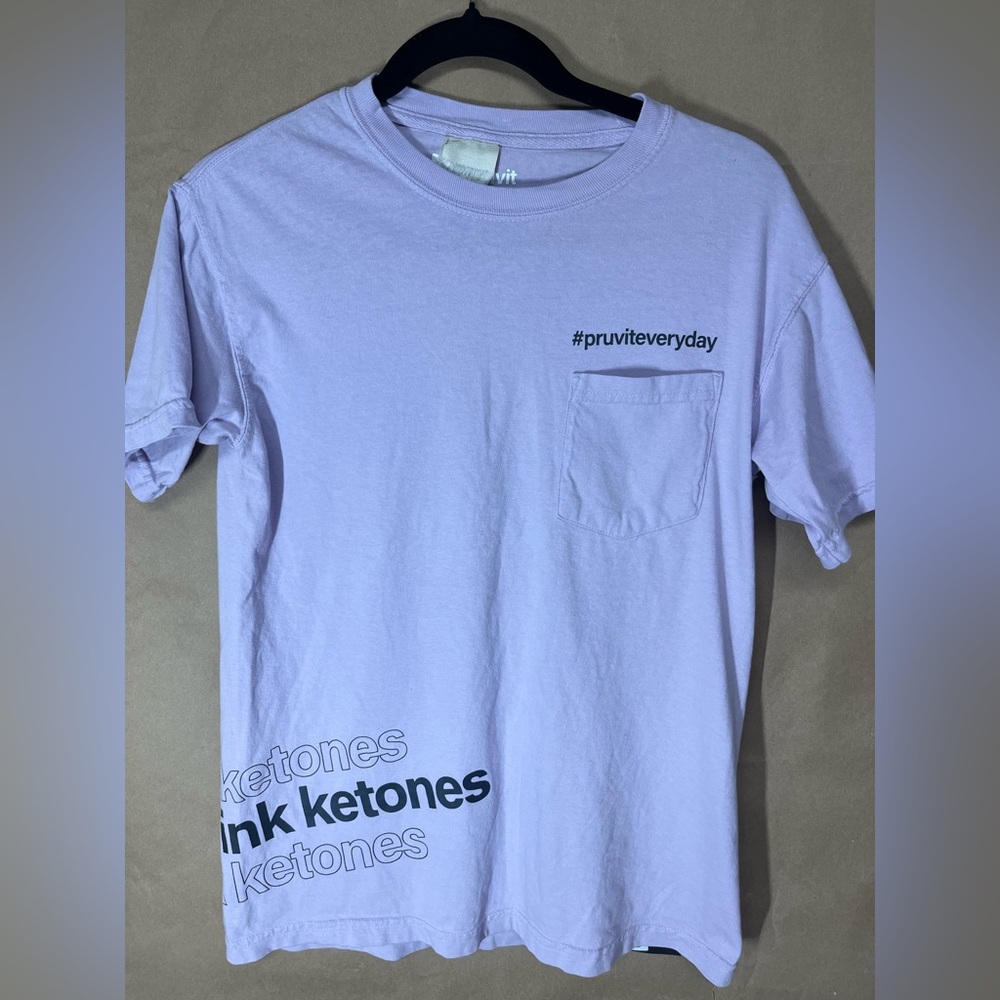 Pruvit T-shirt in lavender